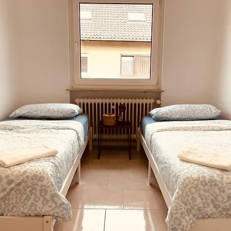 Odw Homes - Large With Four Bedrooms Вайнхайм